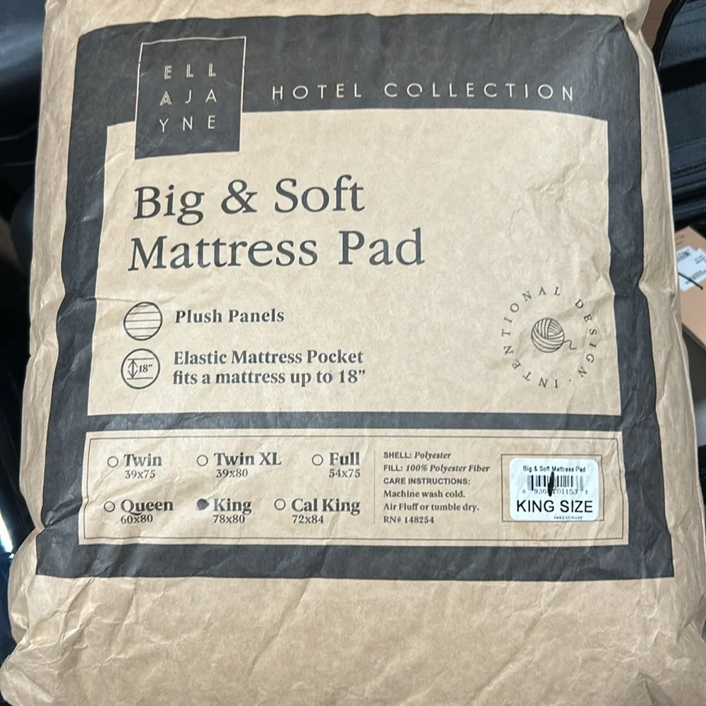 Ella Jayne NIP Hotel Collection Big & Soft Fiber Bed Mattress Pad